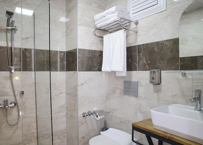 Af-ra Hotel 3*